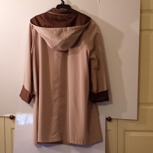 Gallery Trench Coat - Women Size (1X) - Beige - Picture 2 of 9